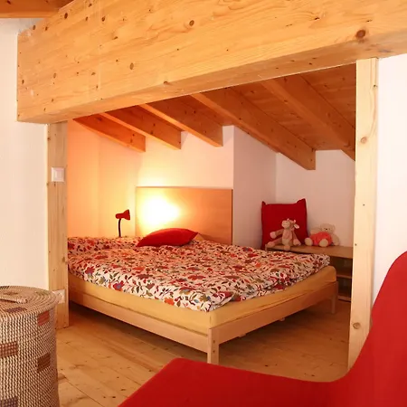 Savosa Youth Hostel *