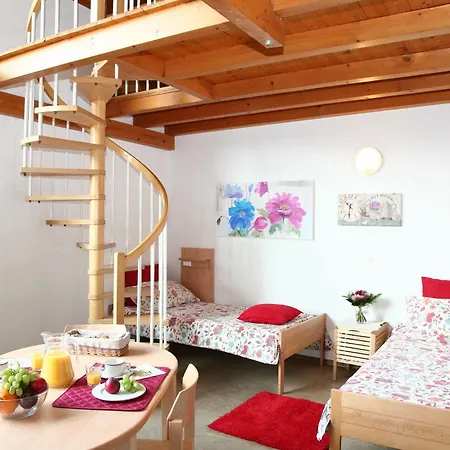 Hostel Savosa Youth *